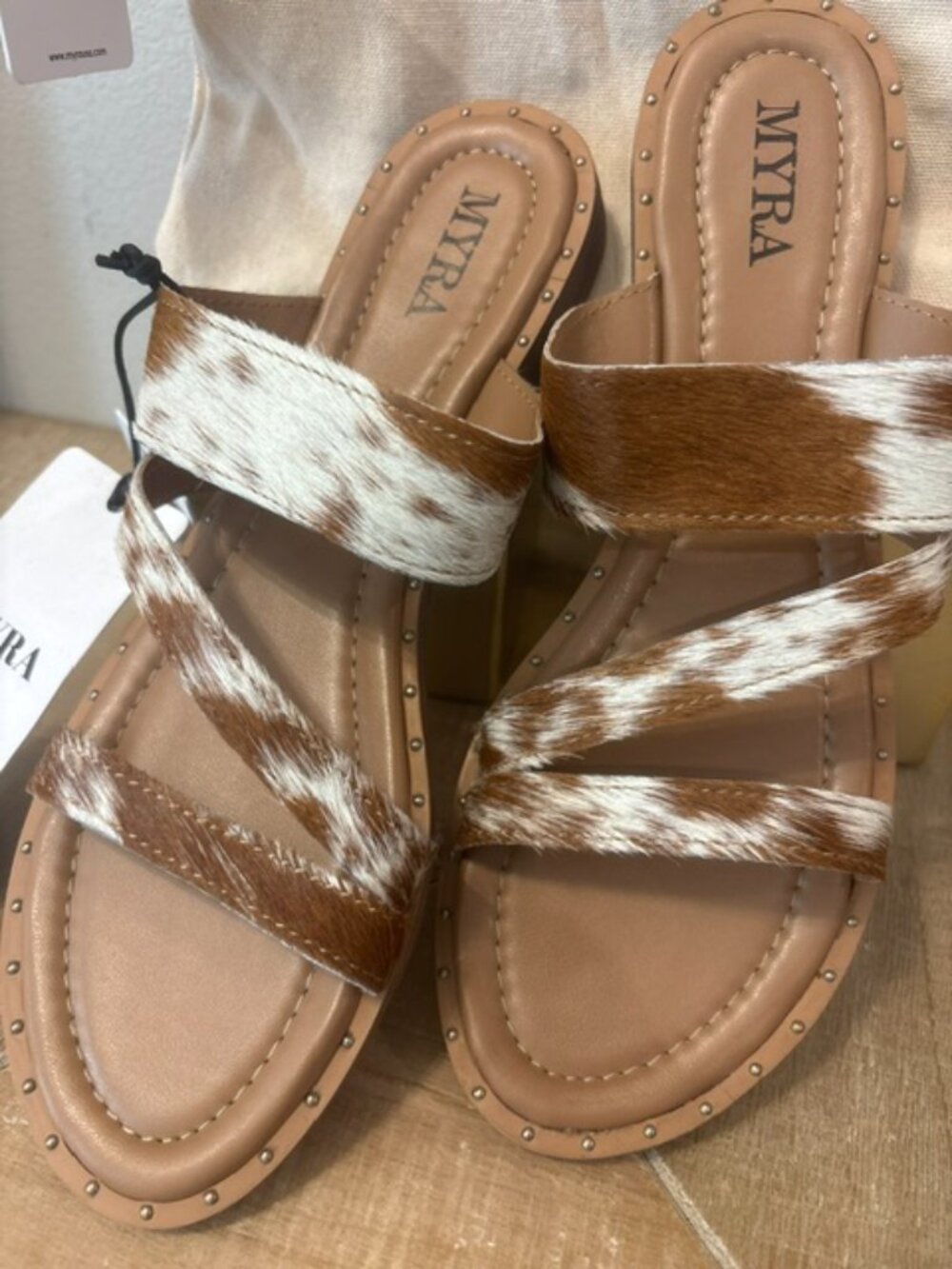 NEW Myra Ranch Ridge Hair-On Cowhide Leather Slides Brown White Sizes: 8-10 - Picture 4 of 4